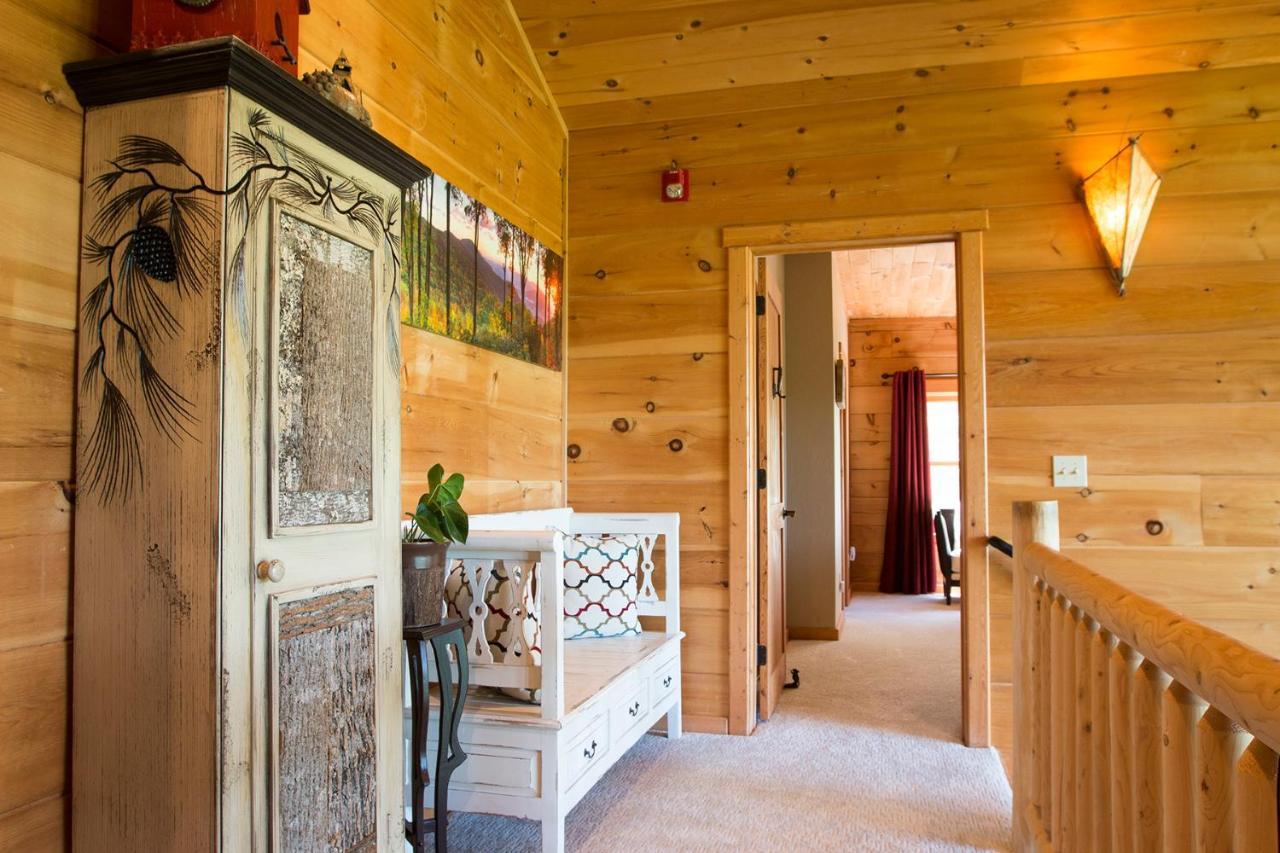 Lazy Bear Lodge Valle Crucis Exterior foto